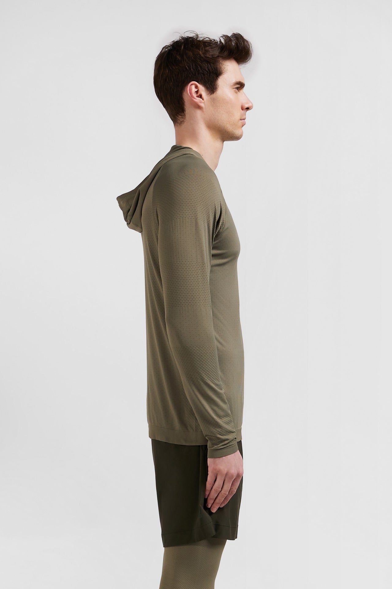 E24MAISW0051_KAM11_2