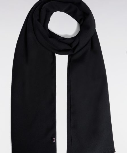 Écharpe frangée noire