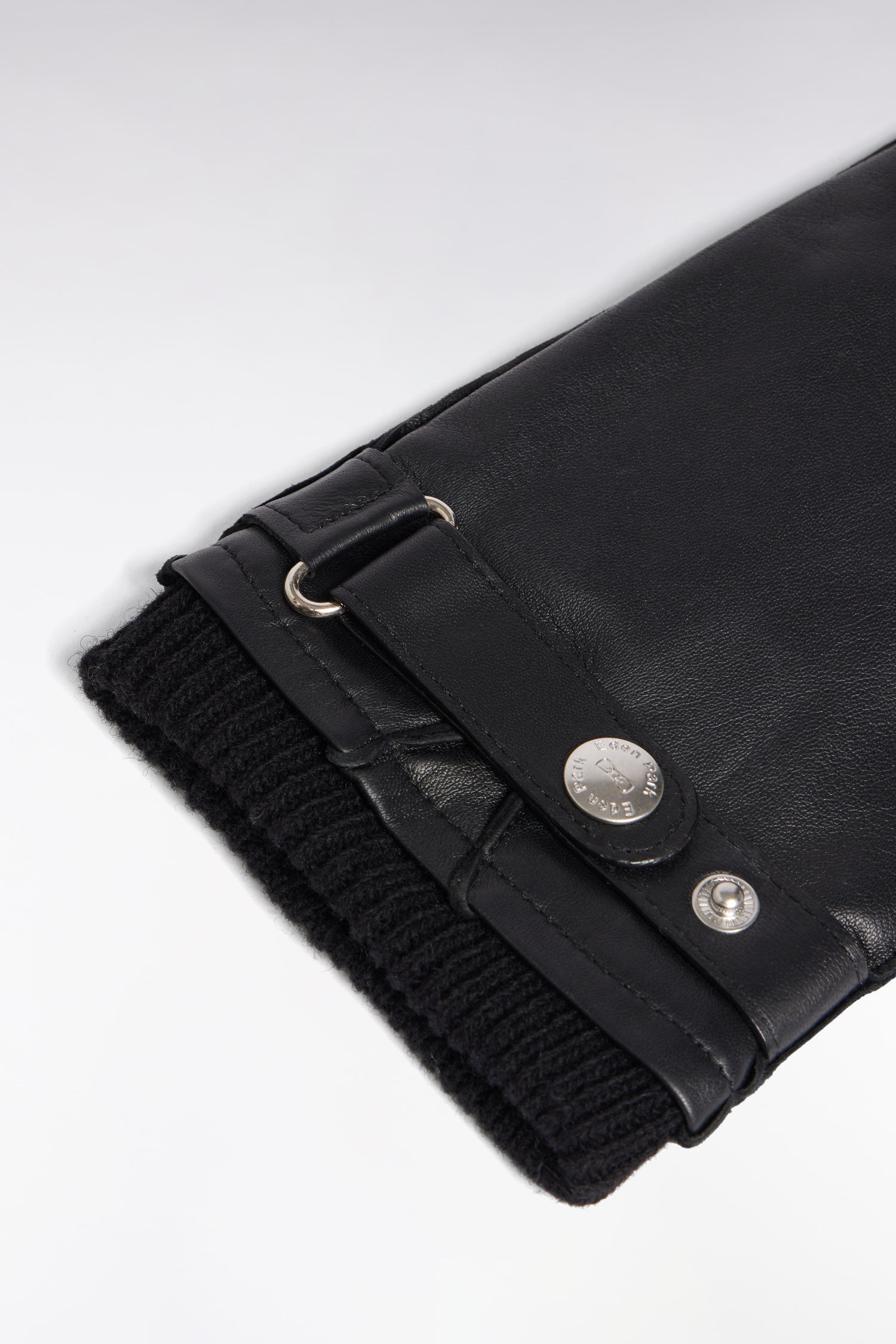 H25ACTGA0001_NO_f-hd-dos