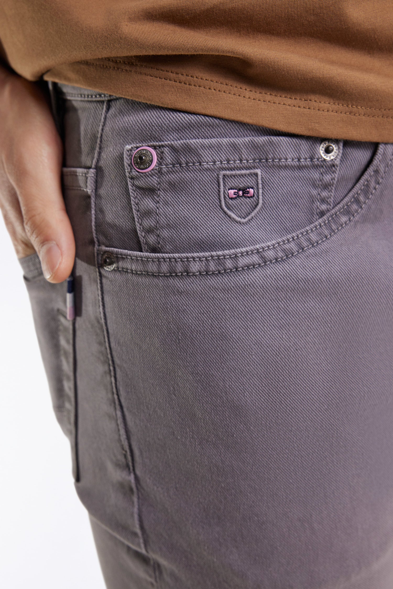 H25BAS5P0024_GRM27_c-hd-mfacepp