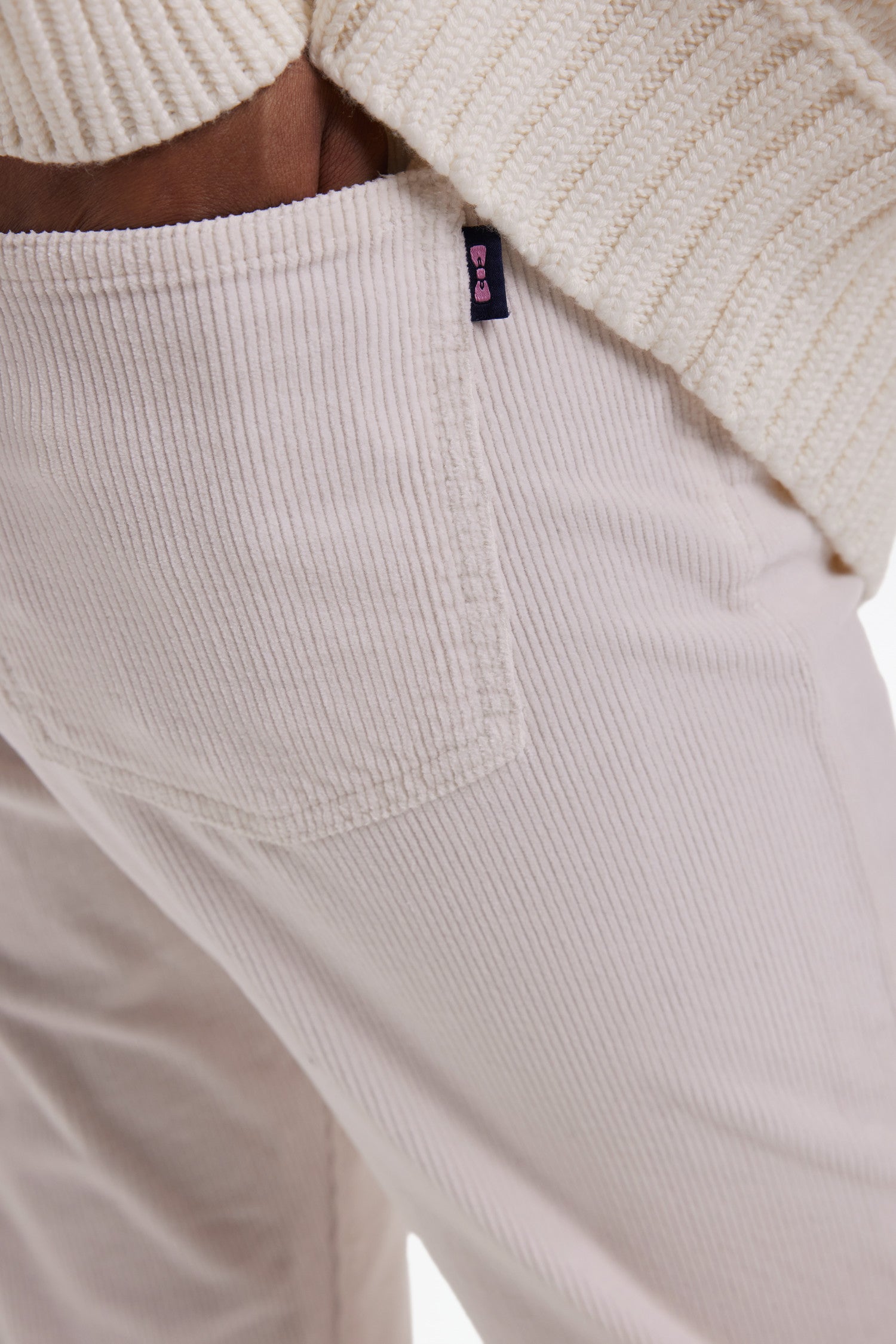 H25BAS5P0040_ECC2_c-hd-mfacepp