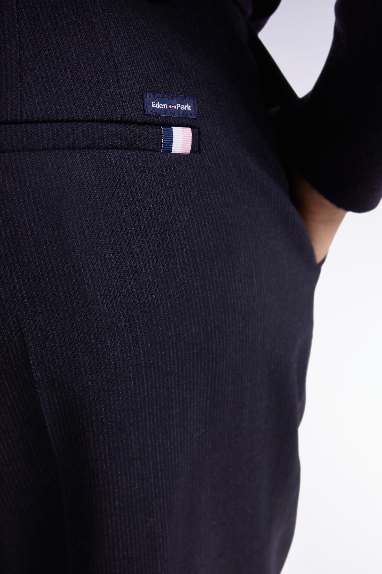 H25BASPA0033_BLF_d-hd-mfacepp