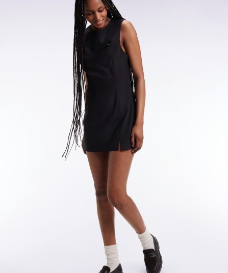 Robe sans manches en laine vierge stretch noire