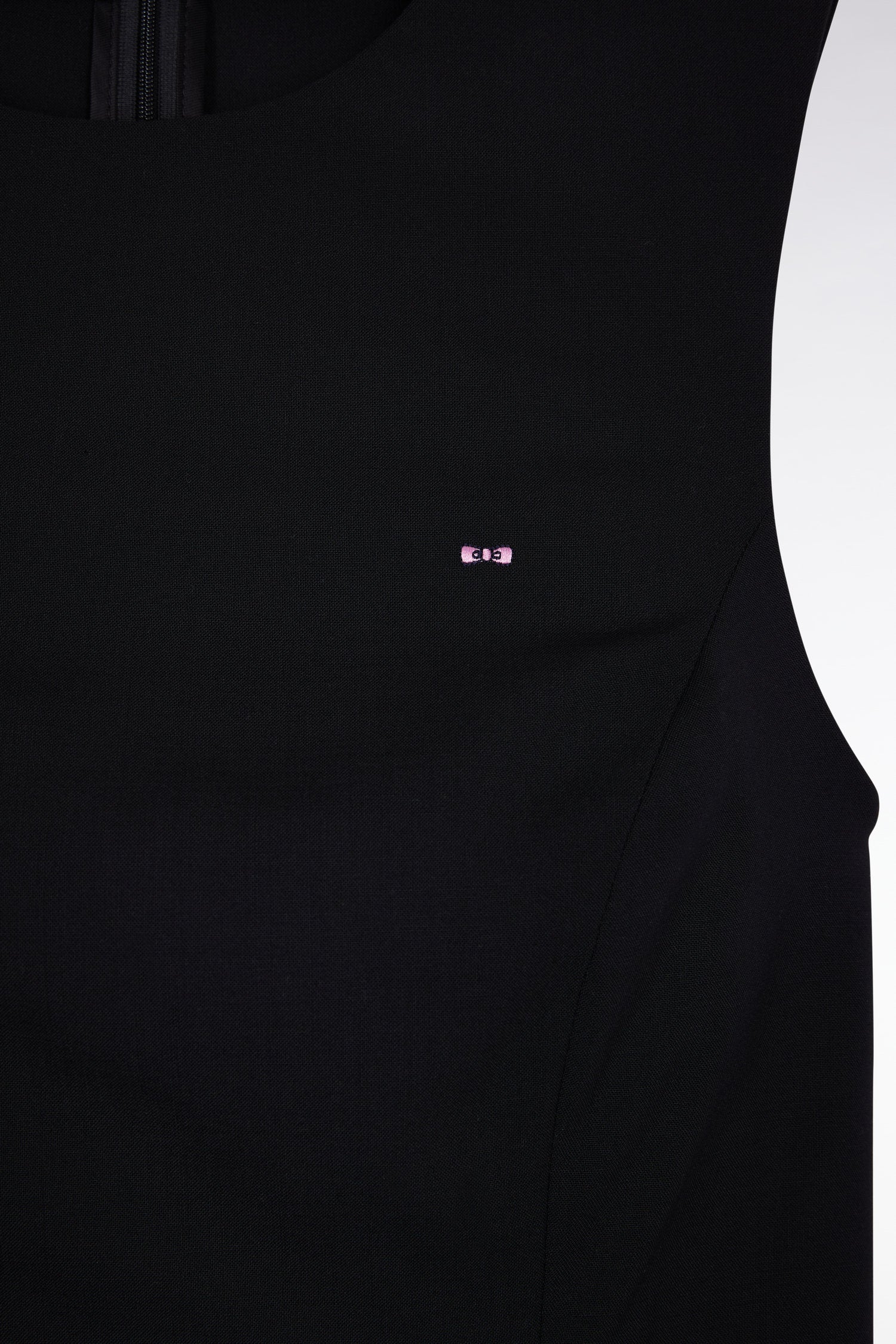 H25BASRO0002_NO_f-hd-dos