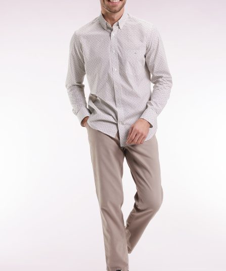 Chemise en coton blanc à micro-motifs nœuds papillon coupe droite