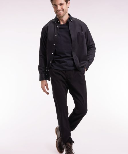 Chemise en coton piqué noir coupe droite