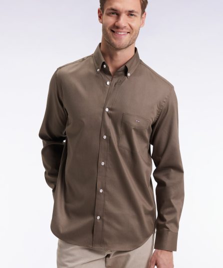 Chemise en coton piqué kaki coupe droite