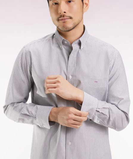 Chemise rayée en coton marine coupe droite