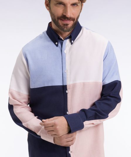 Chemise en coton à motifs damiers quatre couleurs coupe droite