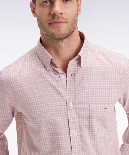 Chemise en coton à carreaux rose coupe droite