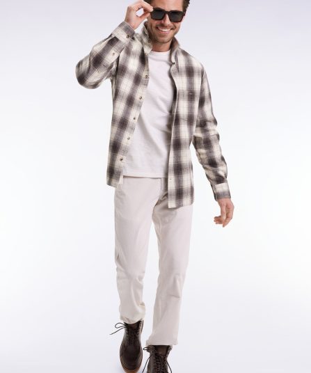 Chemise à carreaux en coton japonais beige coupe droite