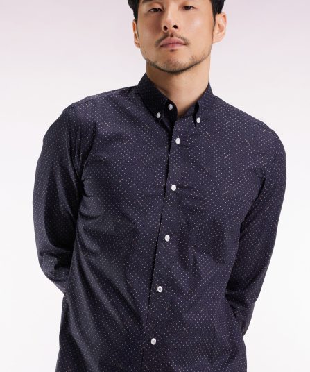 Chemise en coton Pima noir à micro-motif pois coupe slim