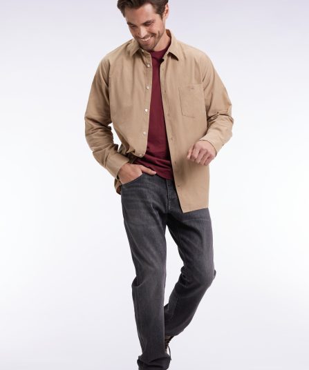 Chemise en velours beige coupe droite