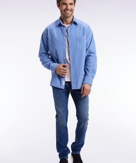 Chemise en velours ciel coupe droite