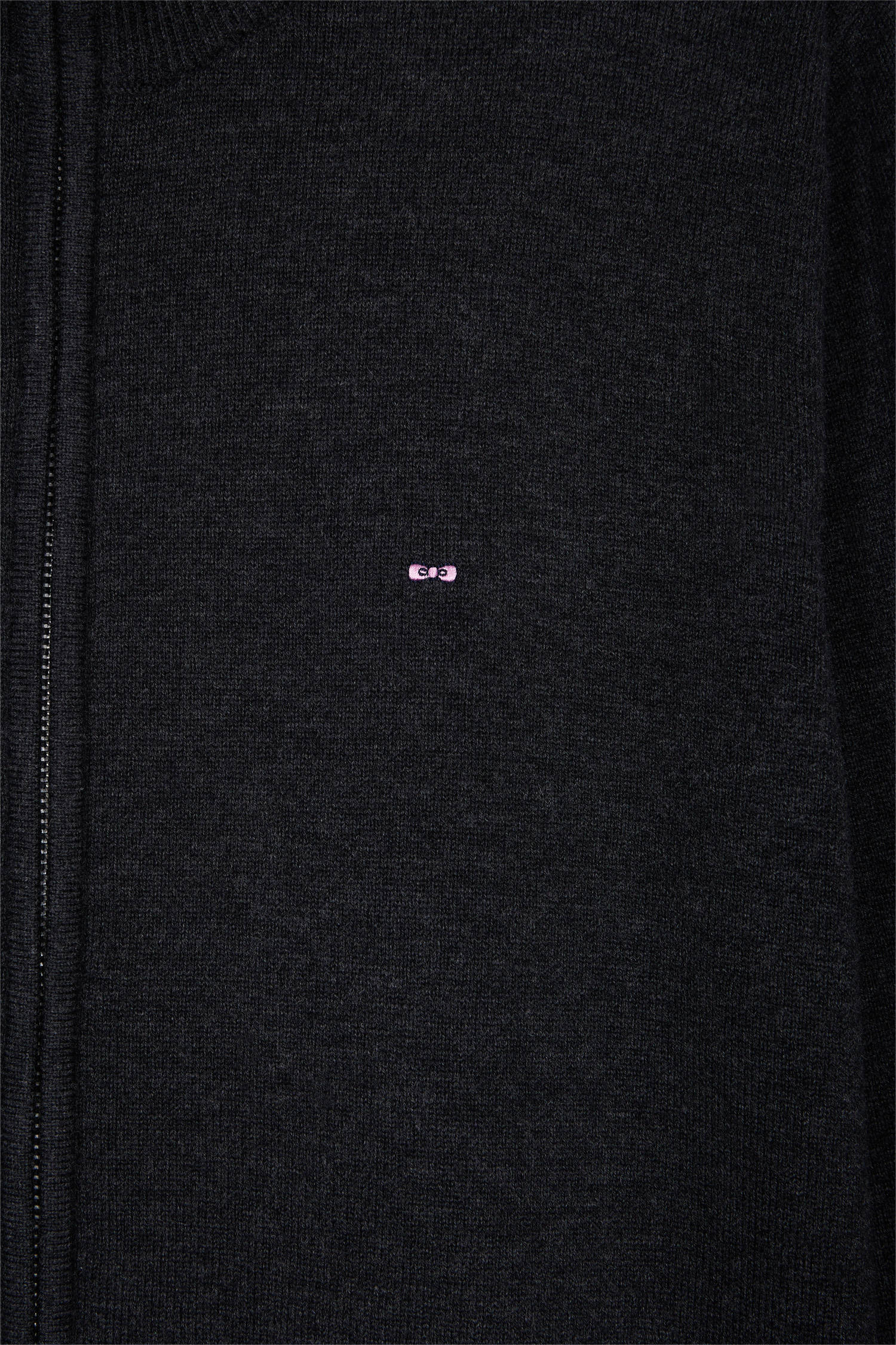 H25MAICA0001_GRF7_f-hd-dos