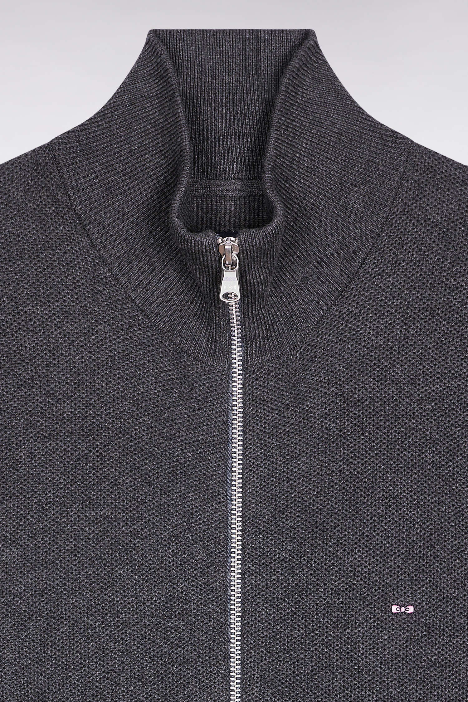 H25MAICA0002_GRF7_f-hd-dos