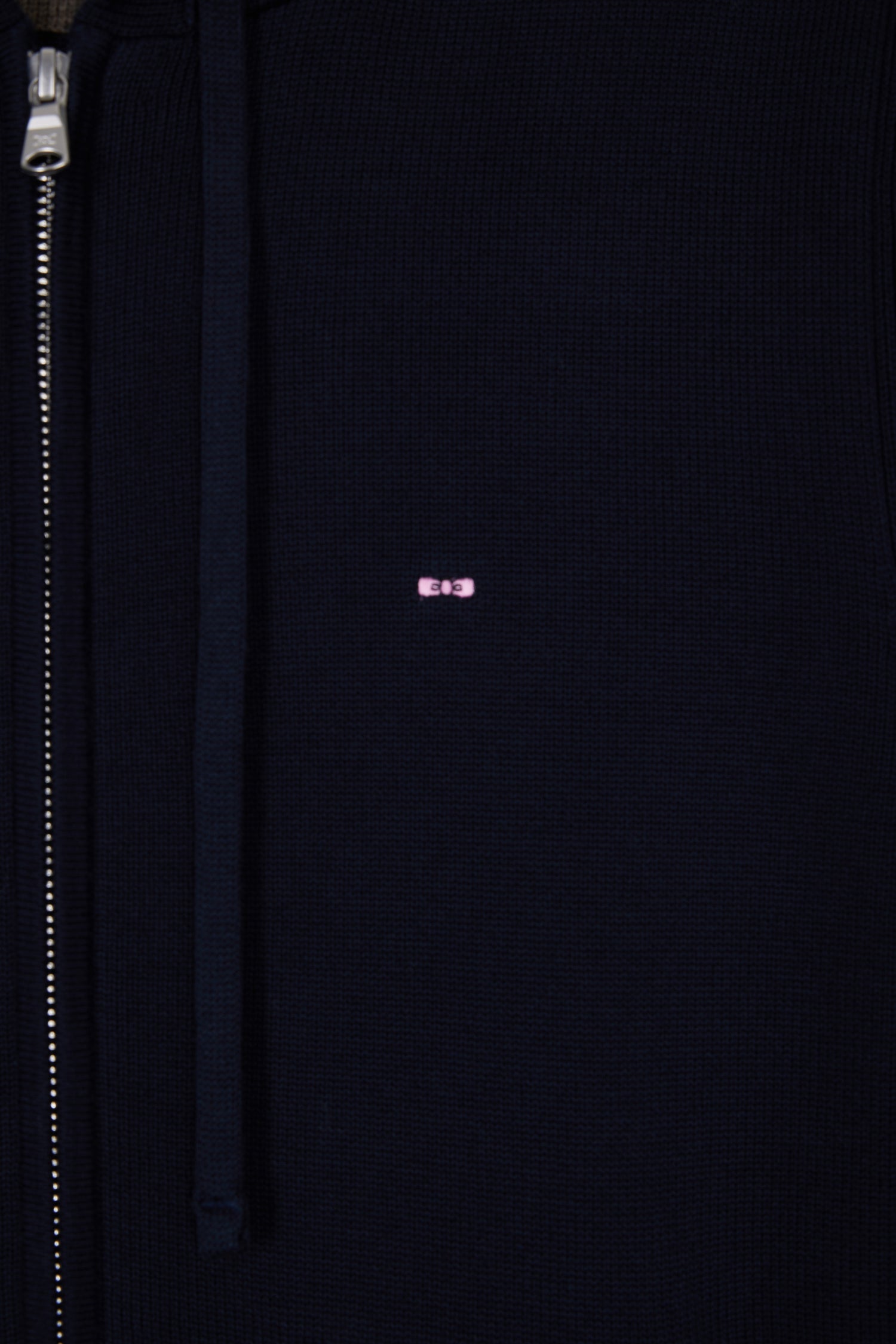 H25MAICA0014_BLF_f-hd-dos