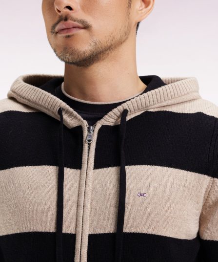 Pull à capuche zippé en laine et coton rayé marine et beige coupe droite