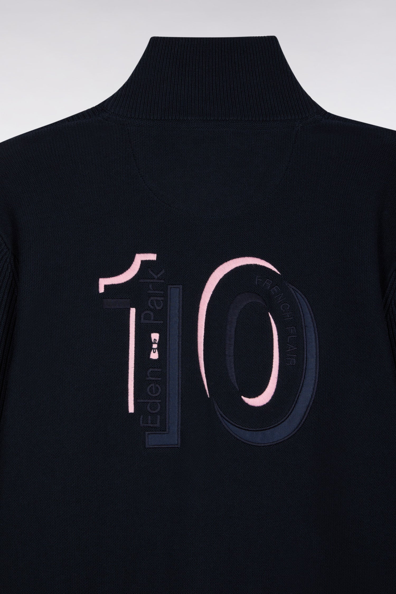 H25MAICA0026_BLF_f-hd-dos