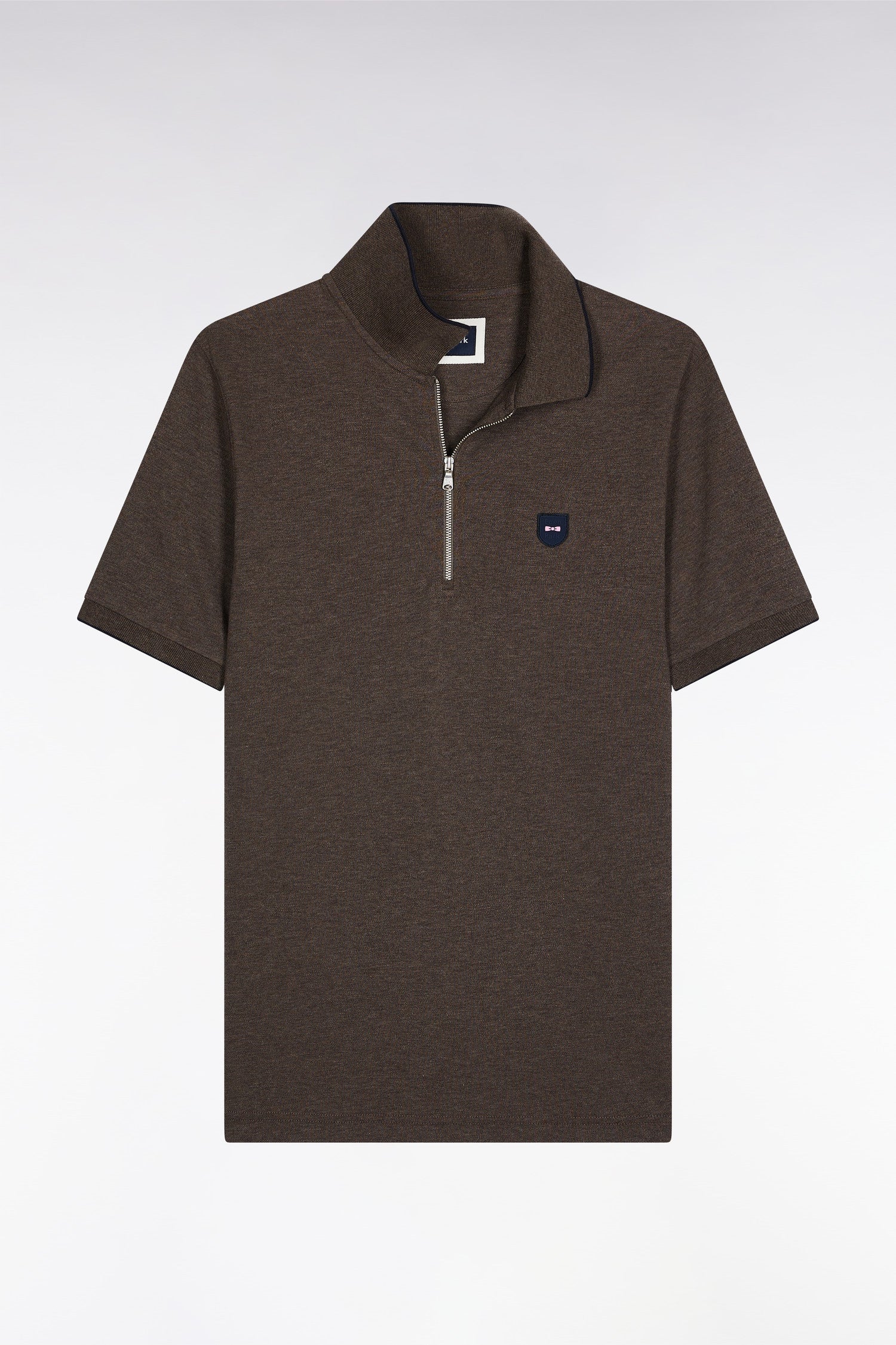 H25MAIPC0026_MAM20_b-hd-face