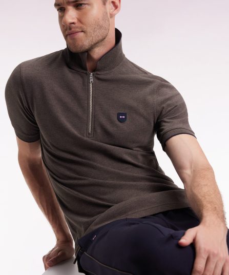 Polo manches courtes en piqué coton stretch marron zippé coupe slim