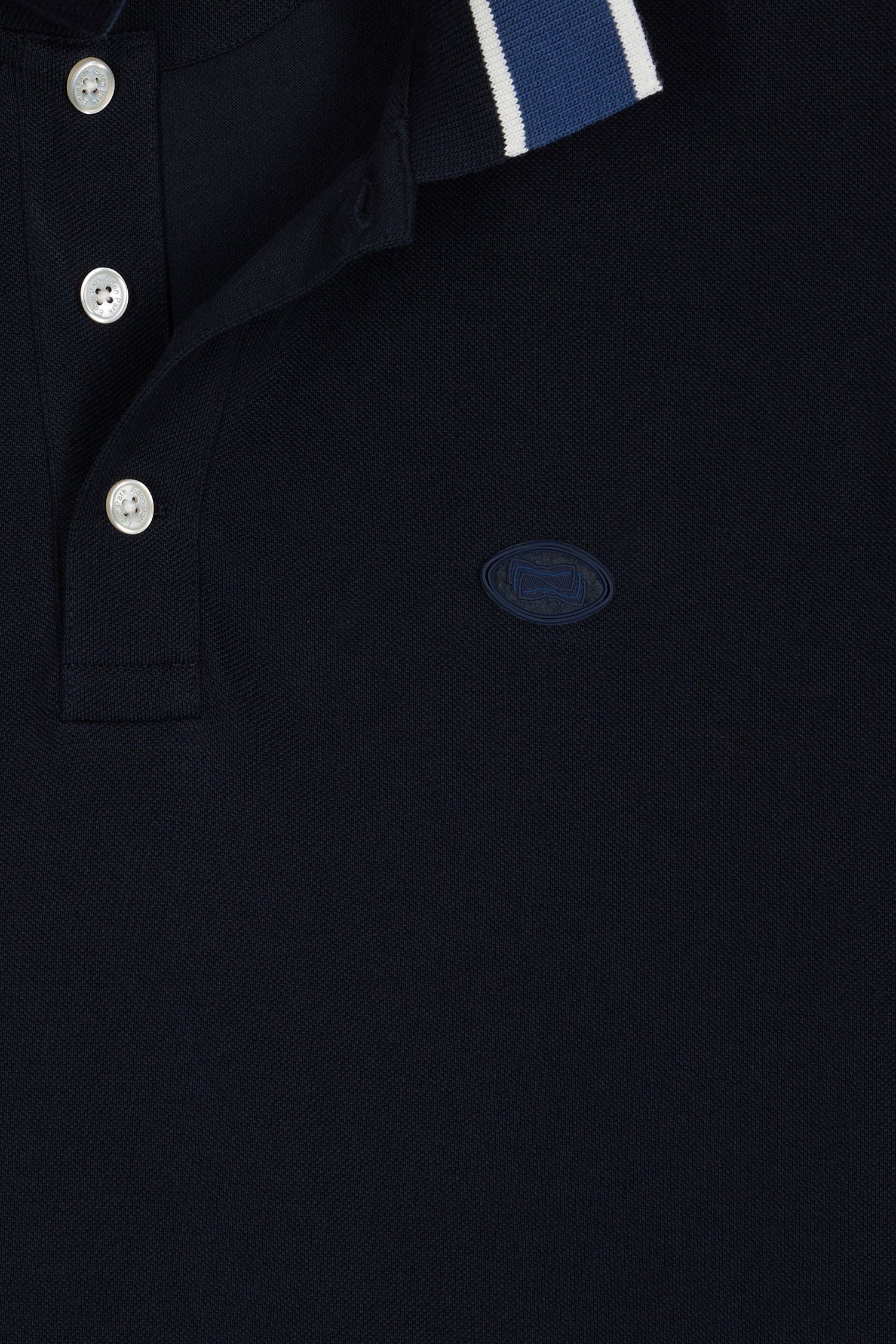 H25MAIPC0046_BLF_f-hd-dos