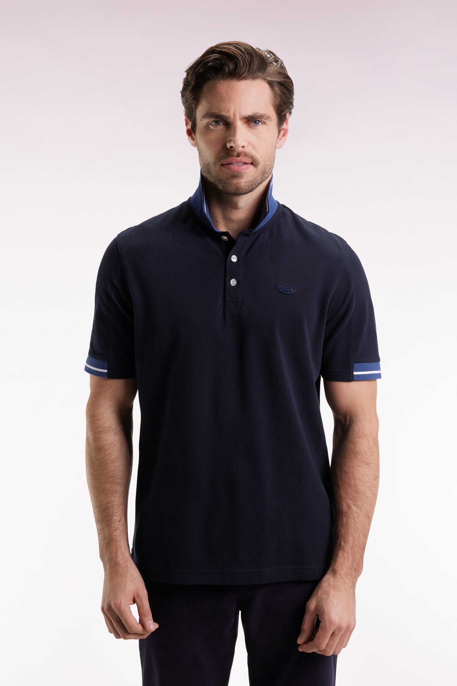 H25MAIPC0047_BLF_a-hd-mface