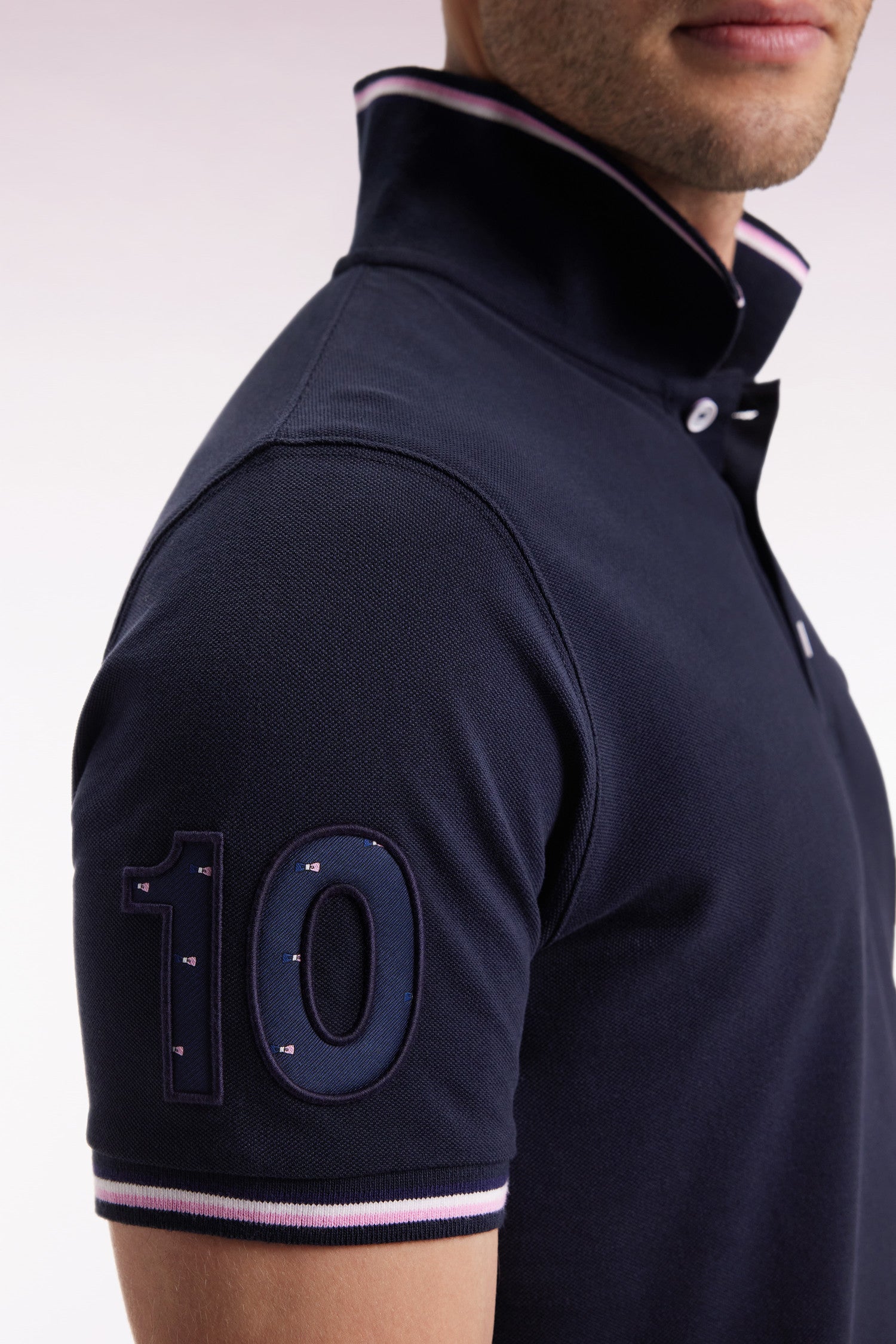 H25MAIPC0052_BLF_d-hd-mfacepp