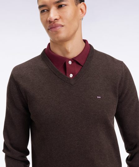 Pull col V en laine et coton marron foncé