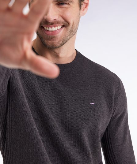 Pull col rond en coton nid d'abeille gris foncé