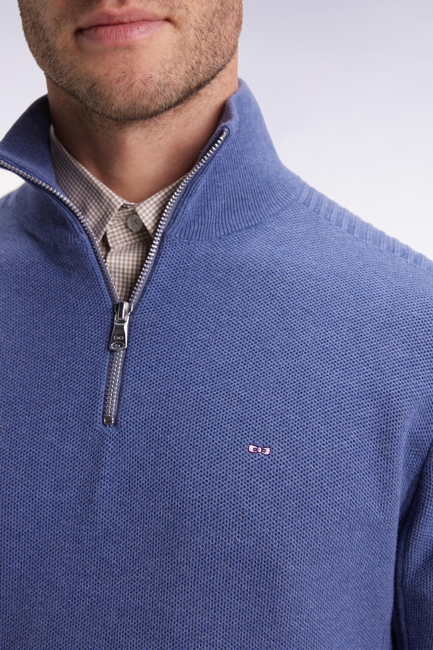 H25MAIPU0017_BLC17_c-hd-mfacepp