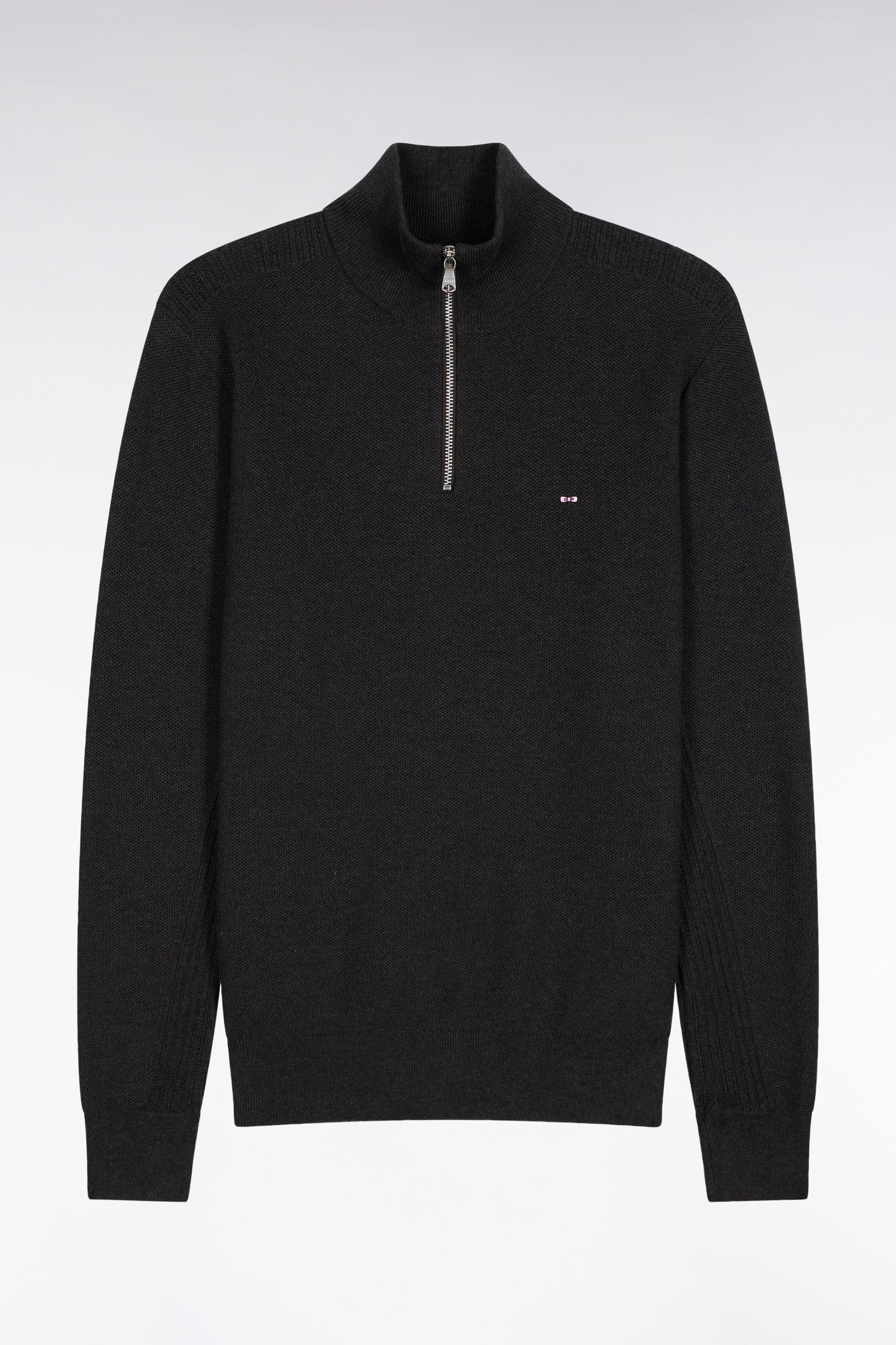 H25MAIPU0017_GRF7_b-hd-face