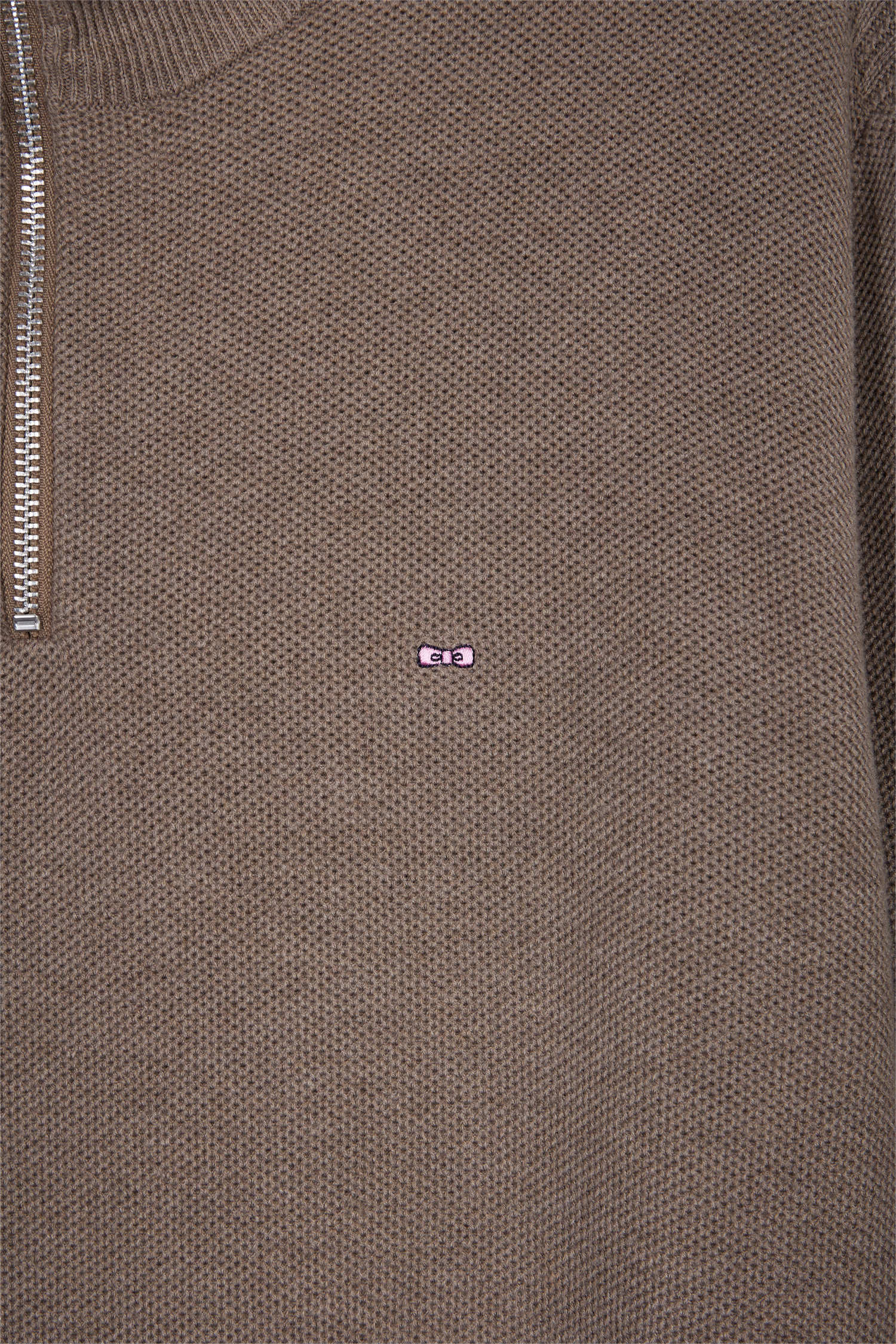 H25MAIPU0017_MAC3_b-hd-face