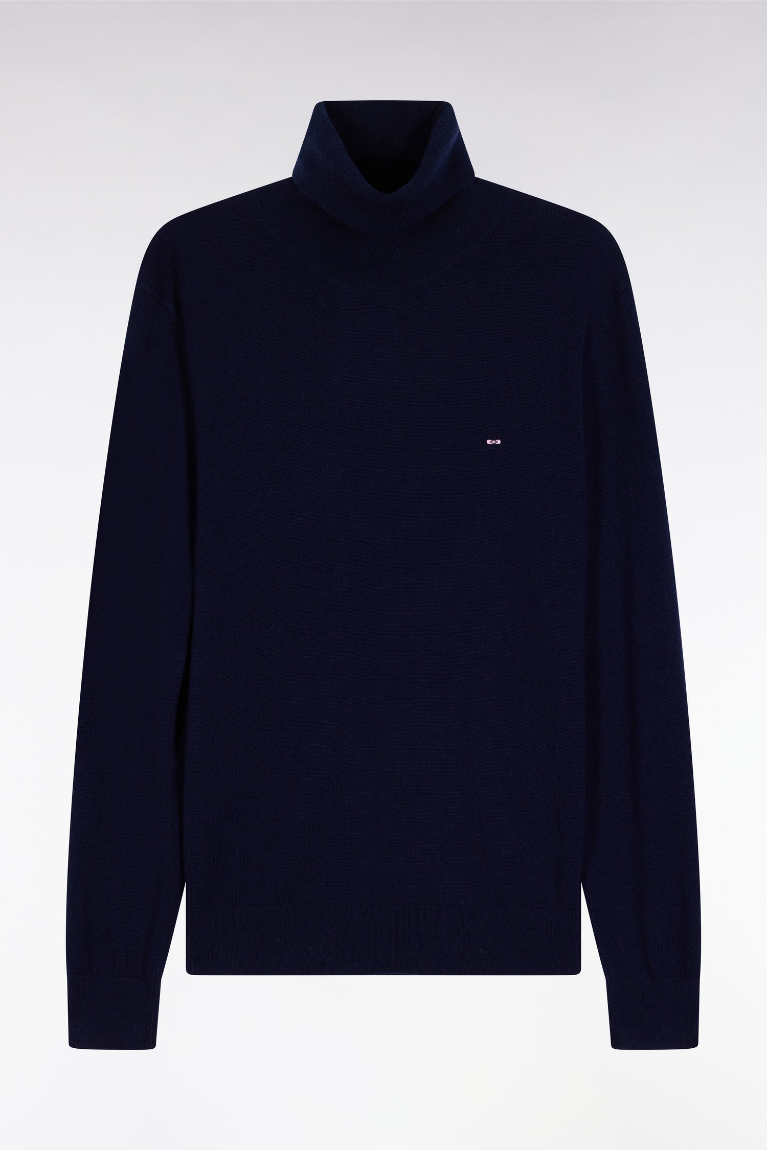 H25MAIPU0024_BLF_b-hd-face