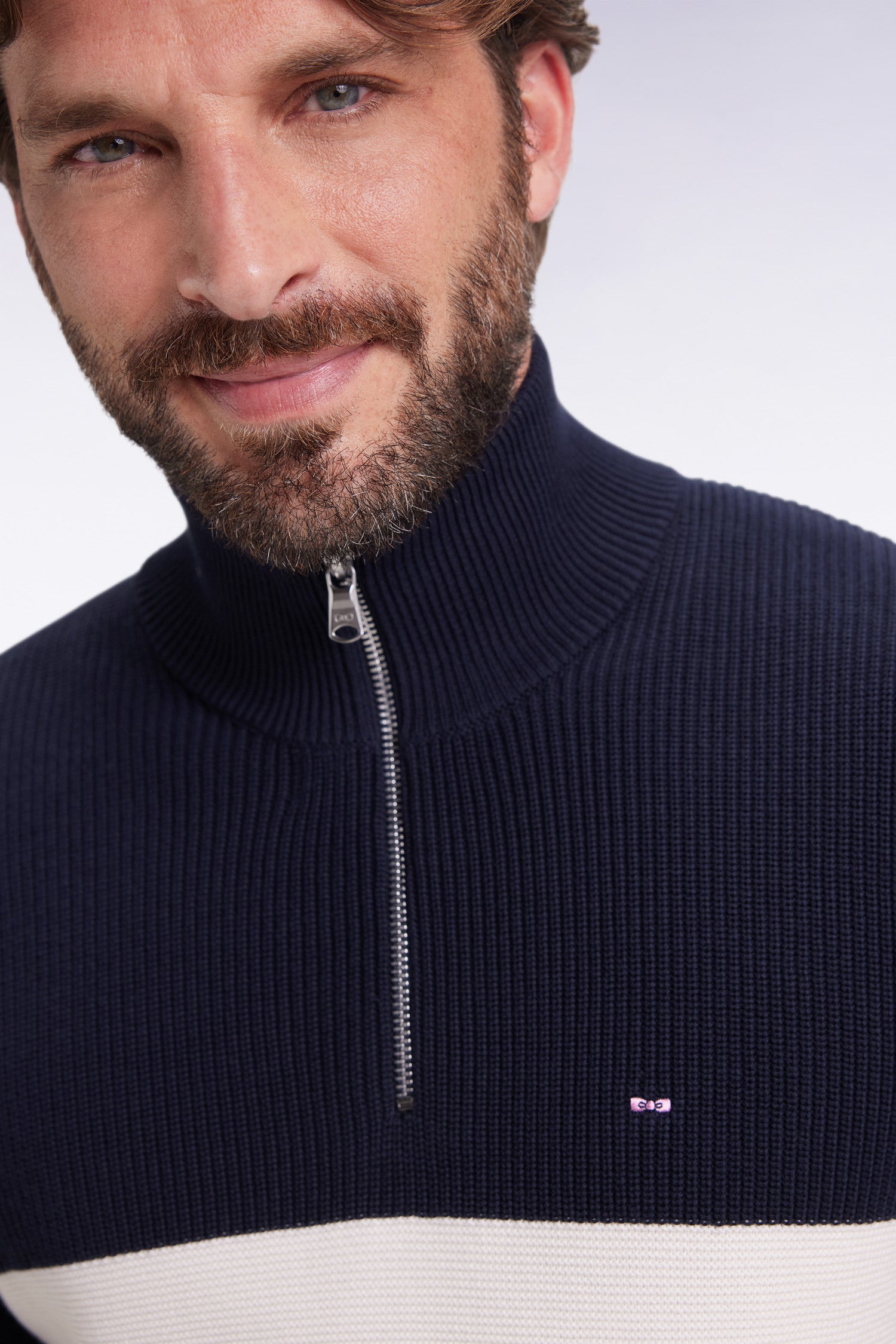 H25MAIPU0041_MAM20_d-hd-mfacepp