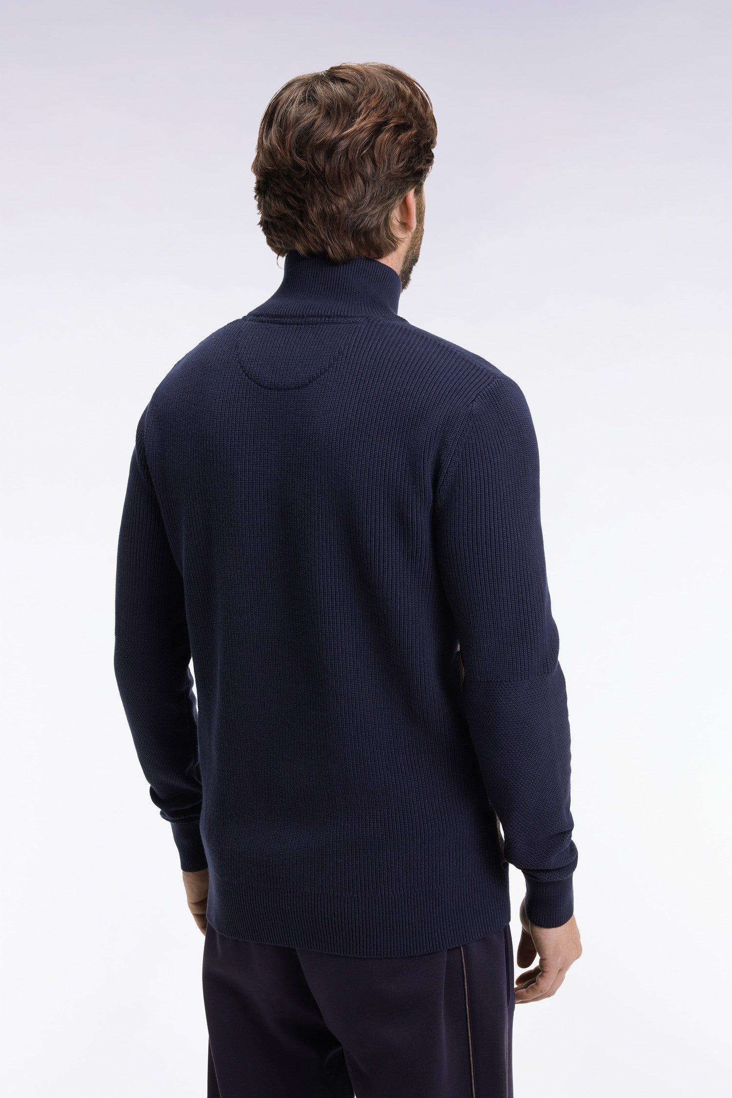 H25MAIPU0041_MAM20_e-hd-mdos