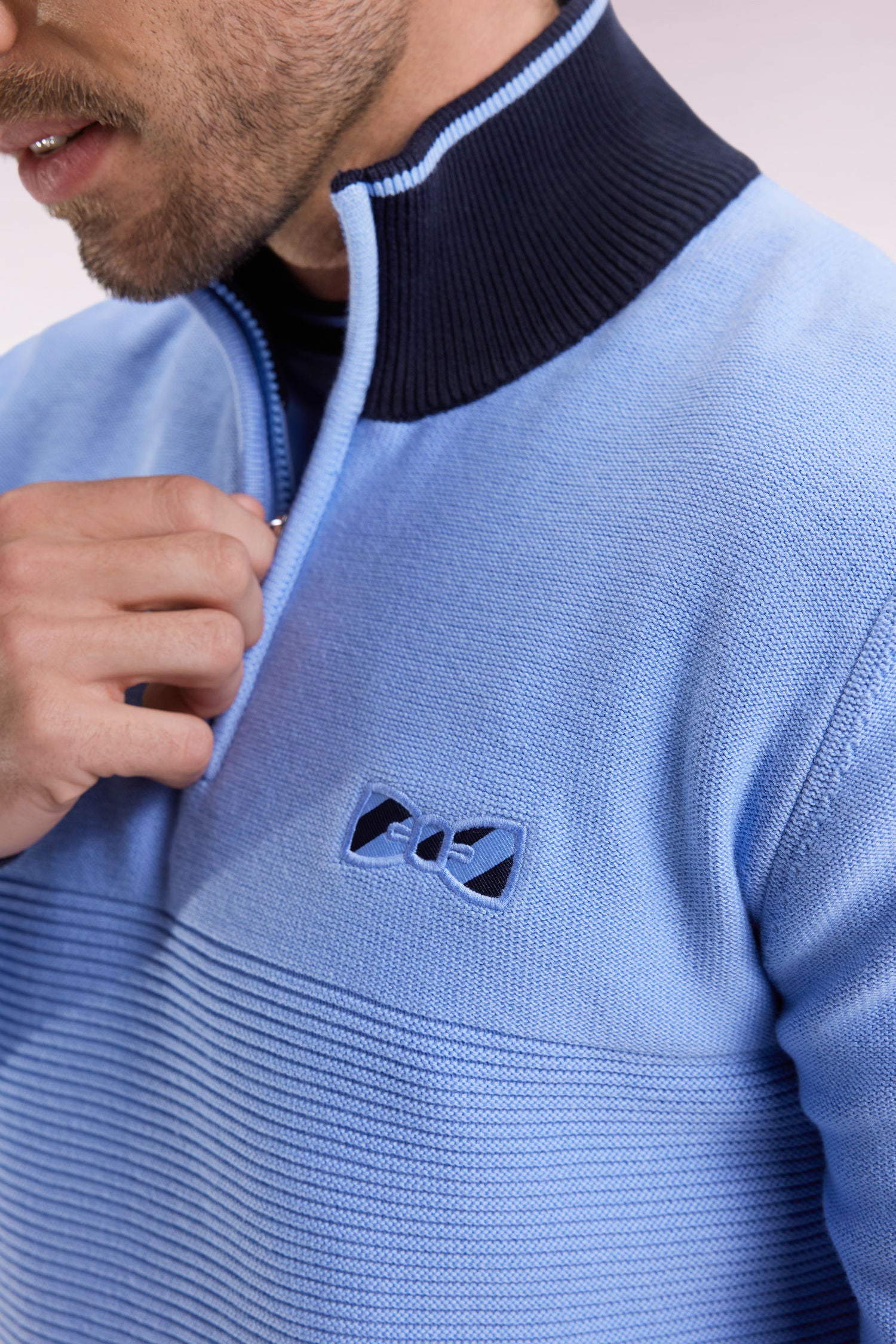 H25MAIPU0044_BLM12_d-hd-mfacepp