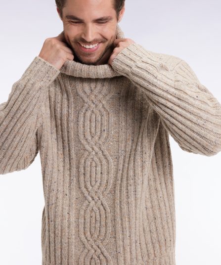 Pull col roulé avec laine vierge beige