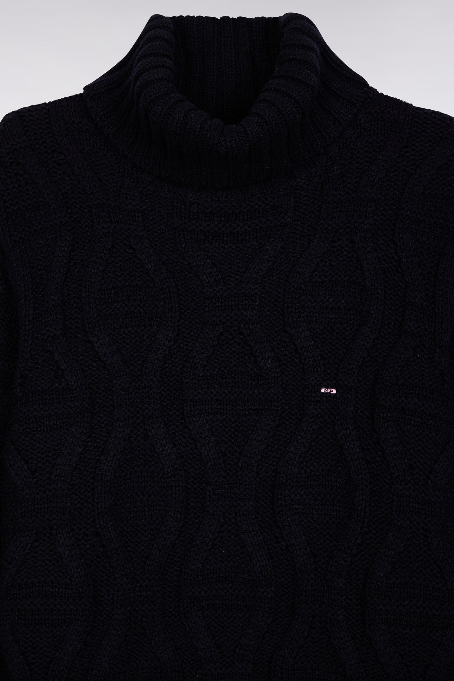 H25MAIPU0060_BLF27_f-hd-dos