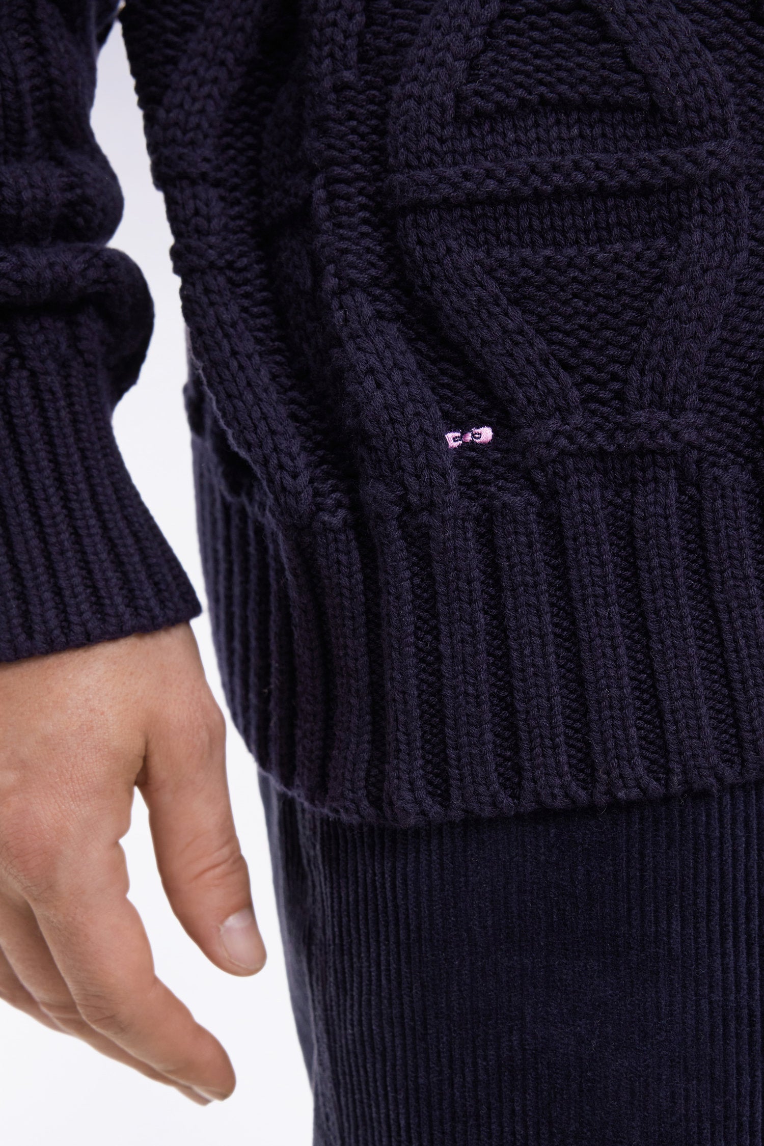 H25MAIPU0062_BLF27_d-hd-mfacepp