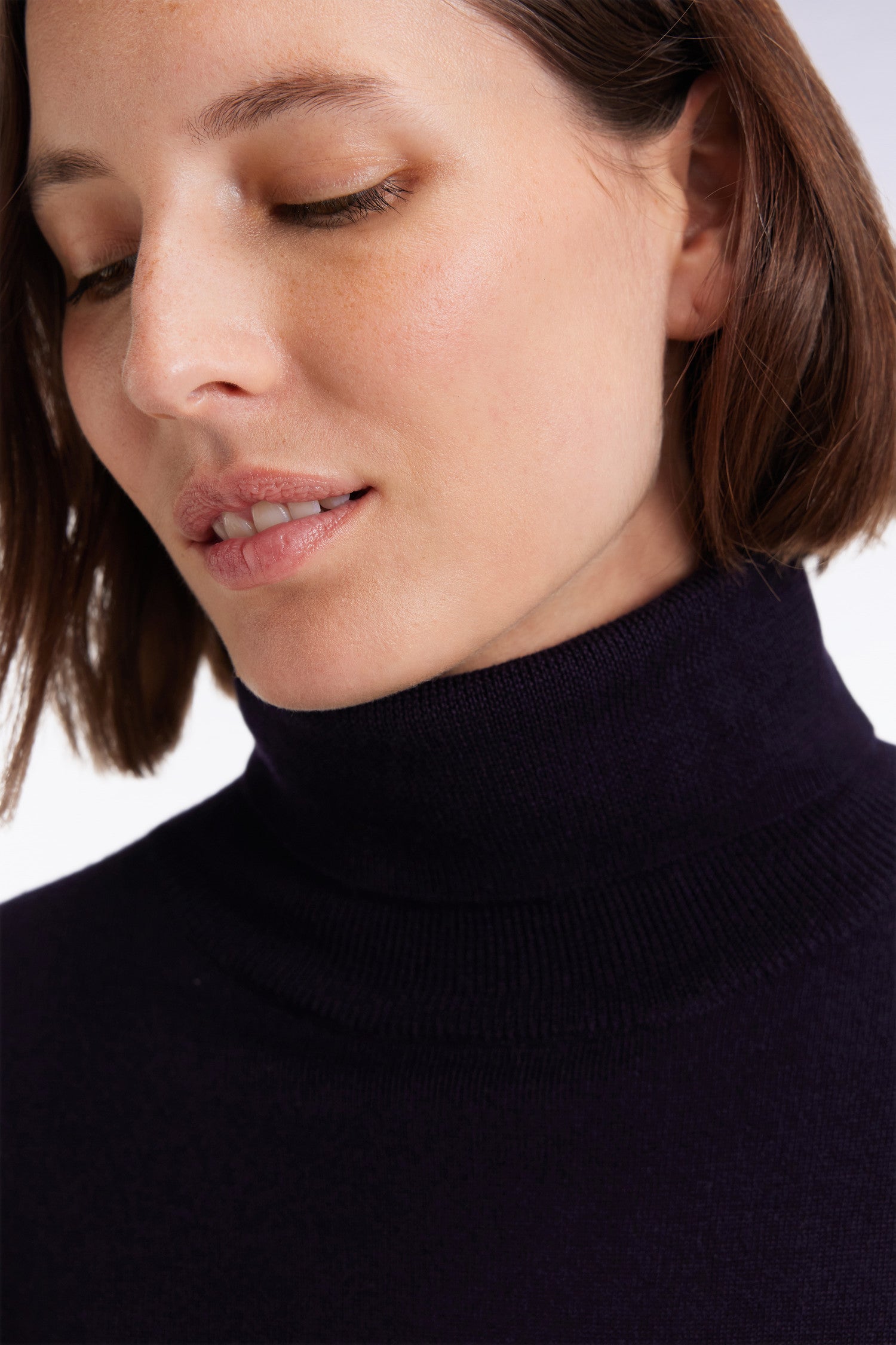 H25MAIPU0066_BLF_d-hd-mfacepp