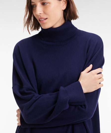 Pull à col roulé en laine et cachemire marine coupe Relaxed
