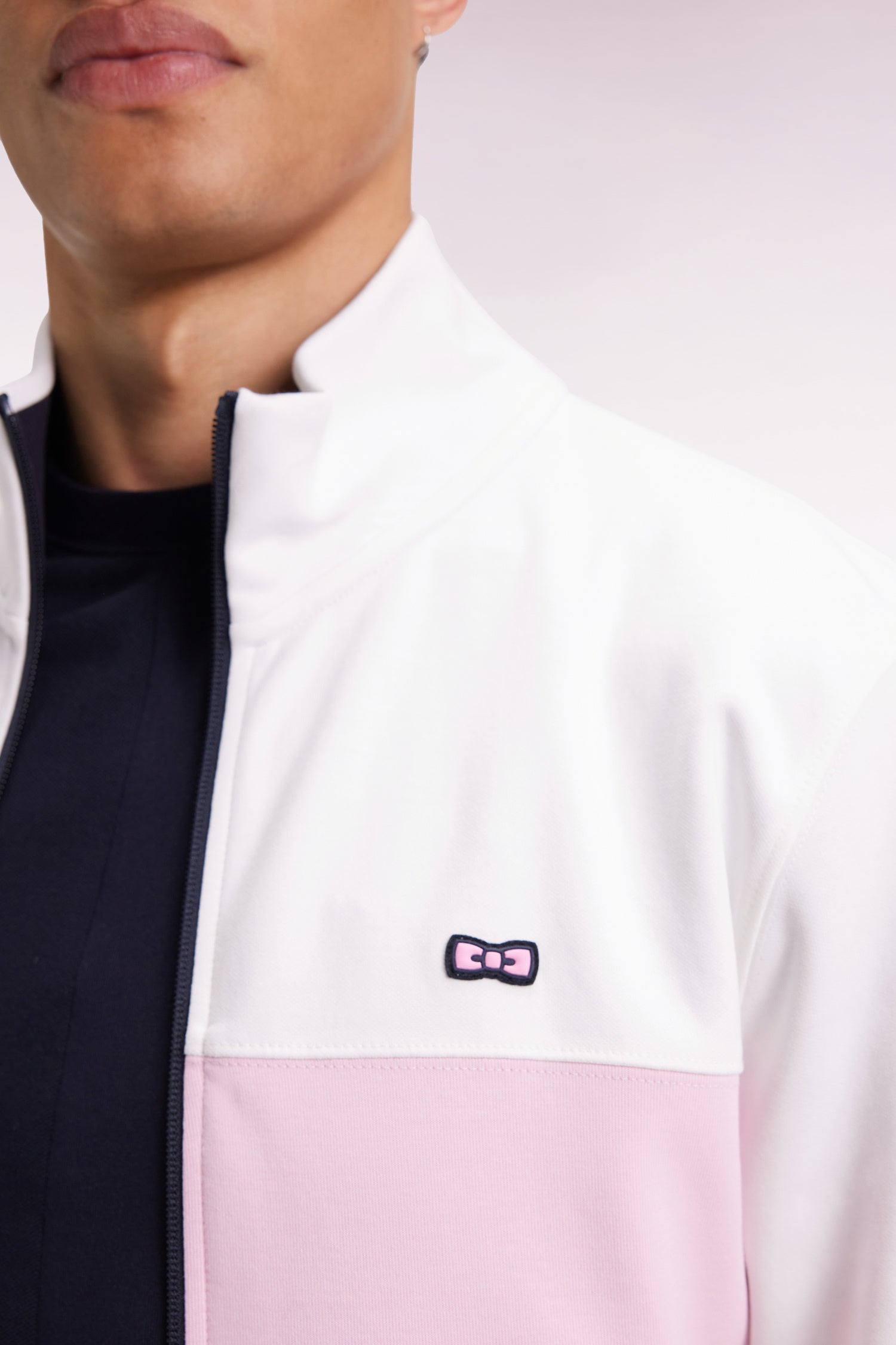 H25MAISW0047_ROC16_c-hd-mfacepp