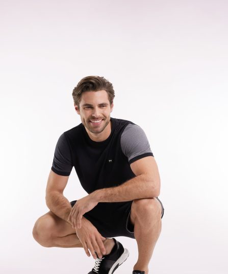 T-shirt à manches courtes contrastées en coton noir