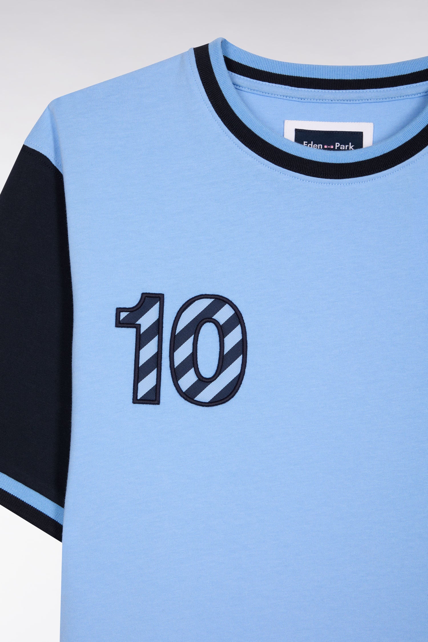 H25MAITC0027_BLM12_f-hd-dos