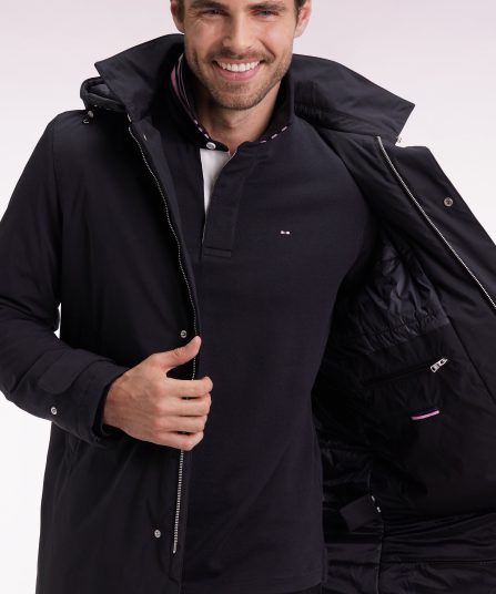 Imperméable long en nylon noir à capuche amovible