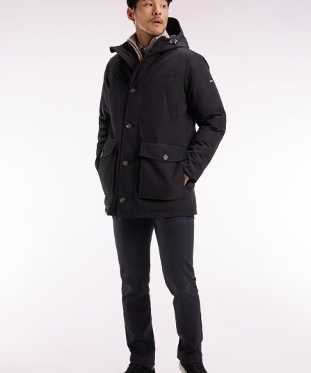 Parka courte en nylon noir à poches plaquées