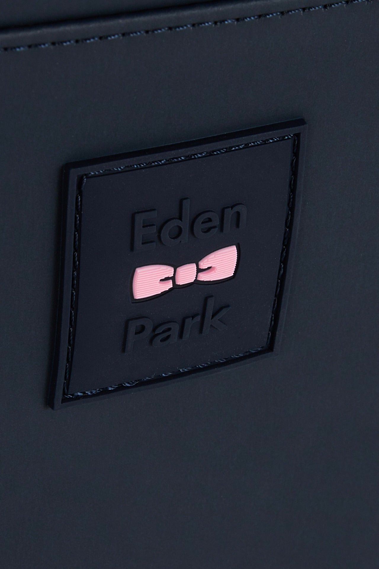 HEBAGCAE0003_BLF_i-hd-d3_2223264f-2034-4354-a4a7-3909f4ebae79