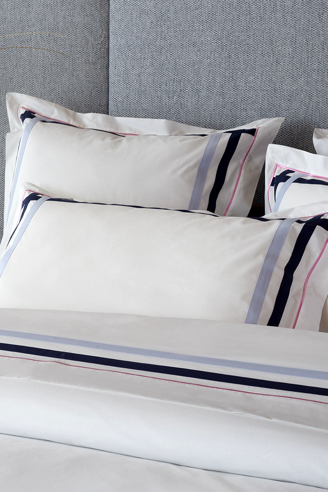 HELITCSE0006_BC_a-hd-mface