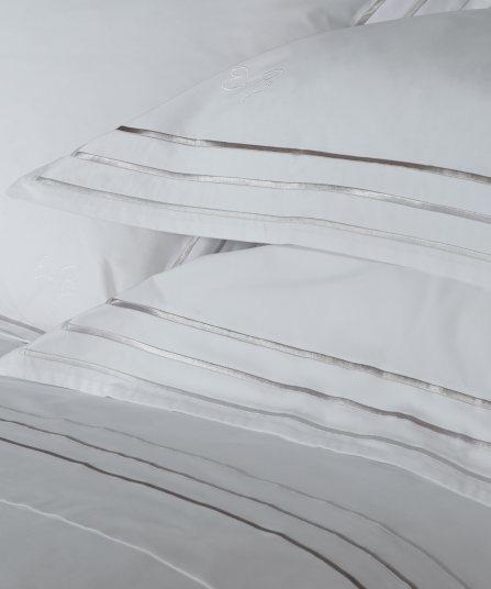 2 taies d'oreiller carrés blanc et argenté - Avec toi et les bleus